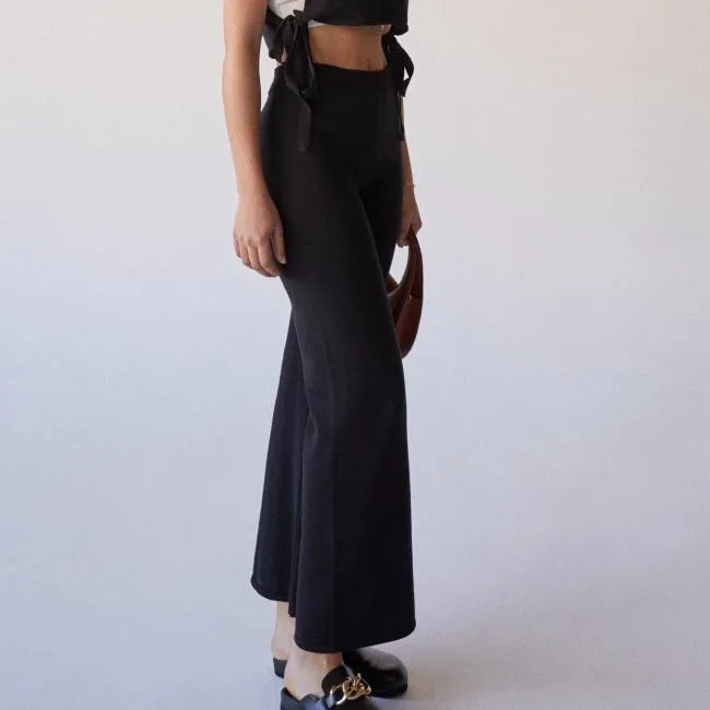 ALOHAS Pants Easy 8211 Black Knit Pants 8211 Women