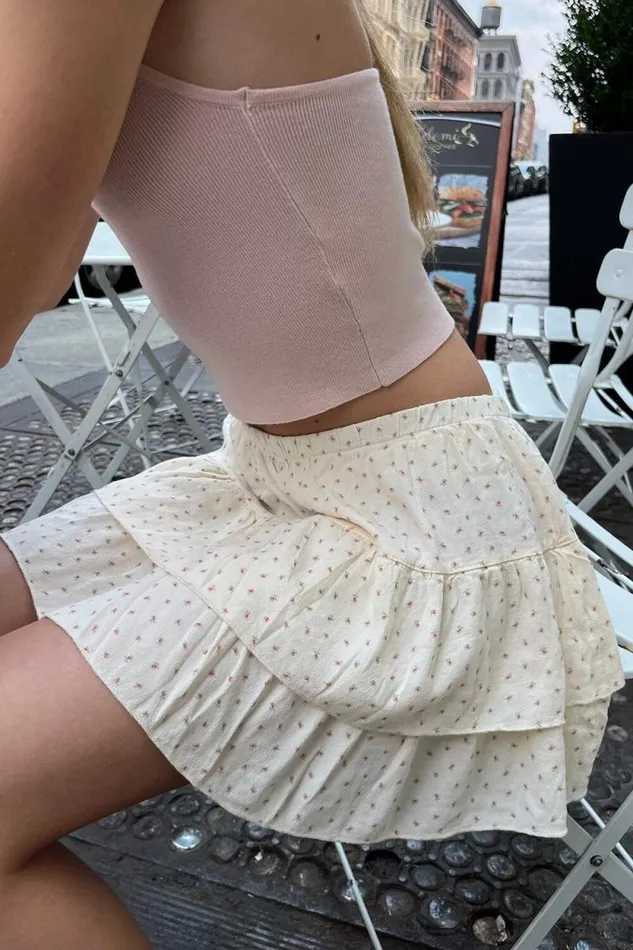 Brandy Melville Bottoms Izzy Floral Mini Skirt Ivory With Rose Pink Floral 8211 Women