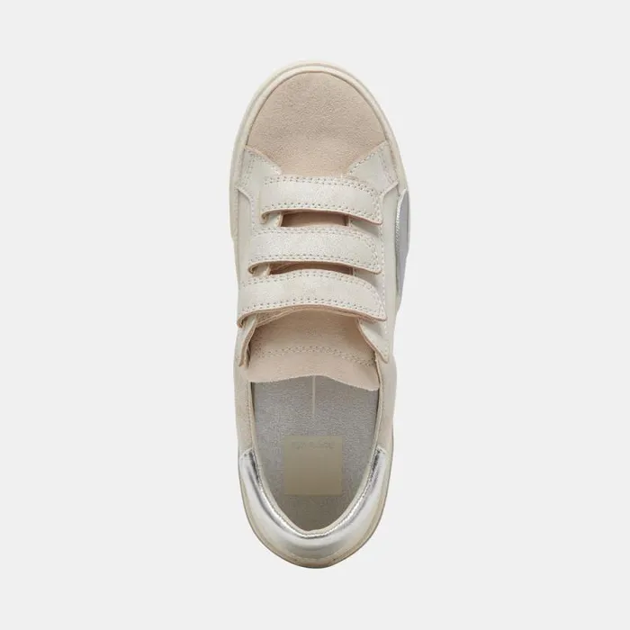 Dolce Vita Zabor Sneakers Off White Distressed Leather Women Sneakers