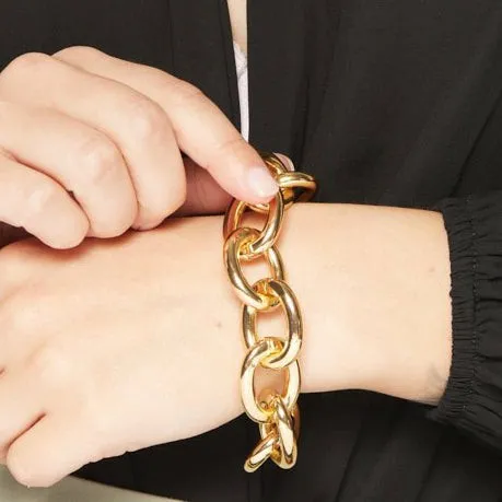Kenneth Jay Lane Metallic Finish Bracelets Women Gold Chain Toggle Clasp Bracelet