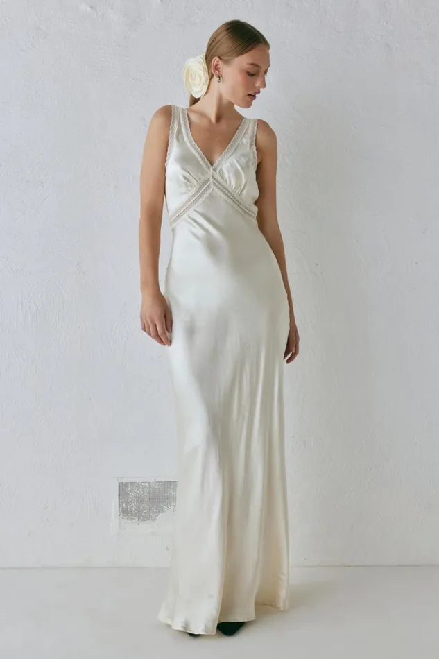 MidiMaxi Dresses Women VRG GRL Meet Me On The Dance Floor Bias Cut Maxi Dress Cream