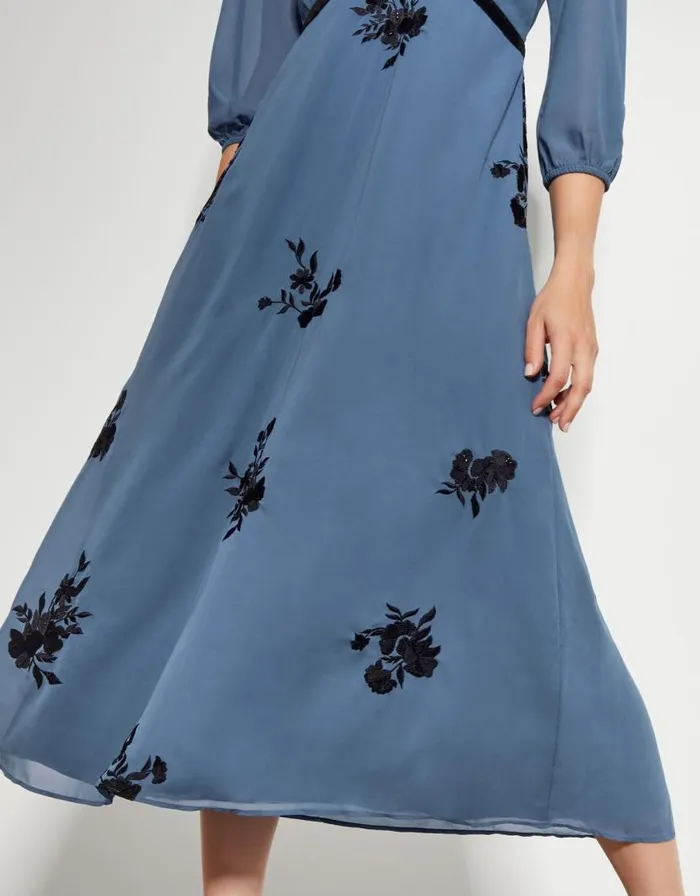 Monsoon Tessa VNeck Floral Midi Dress Blue Women Occasionwear Monsoon Tessa VNeck Floral Midi Dress Blue Women Occasionwear