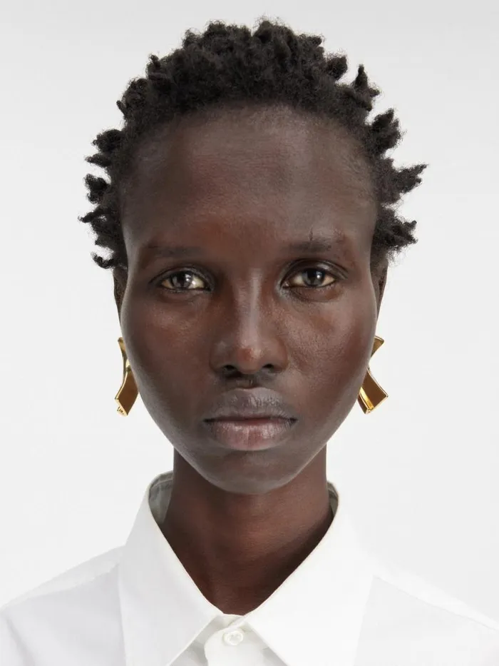 The J Earrings Light Gold Women JACQUEMUS Jewellery The J Earrings Light Gold Women JACQUEMUS Jewellery