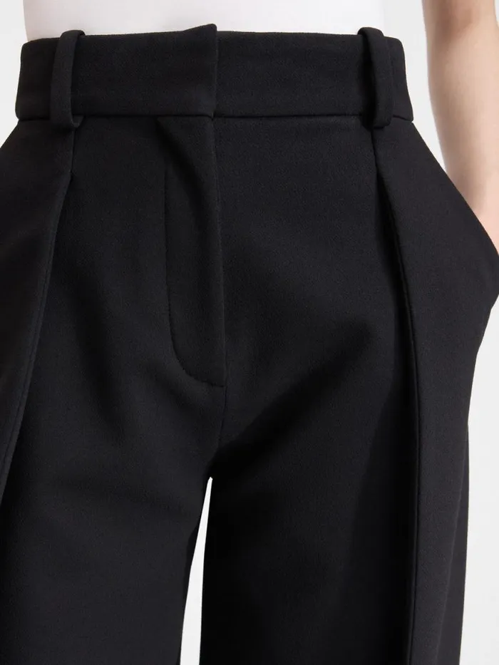 The Paseo Pants Black Women JACQUEMUS Trousers and Shorts The Paseo Pants Black Women JACQUEMUS Trousers and Shorts