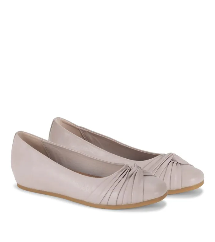 Women Baretraps Flats and Loafers Chainey Casual Flat Lavendar Mist Women Baretraps Flats and Loafers Chainey Casual Flat Lavendar Mist