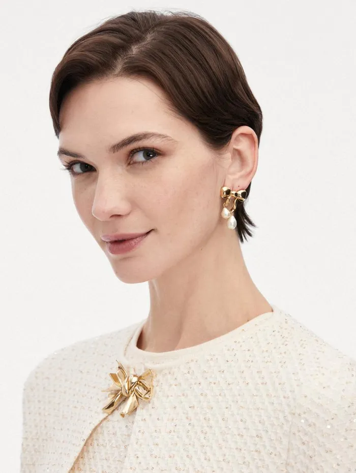 Women Heart and Bow Pearl Earrings Gold Oscar De La Renta Earrings Women Heart and Bow Pearl Earrings Gold Oscar De La Renta Earrings