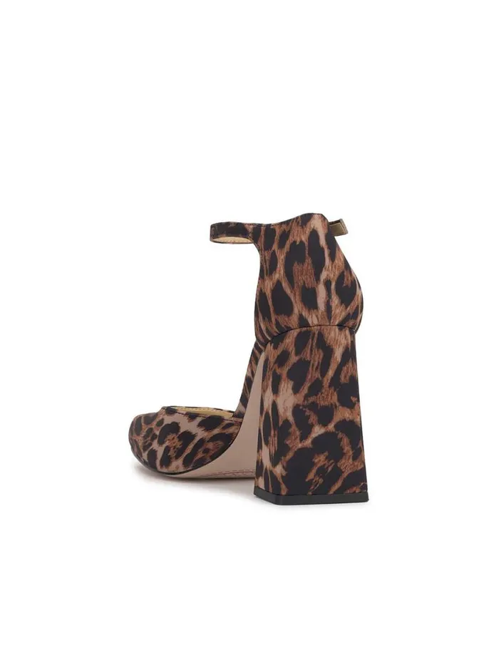 Women Pumps Jessica Simpson Lollah Block Heel Pump In Leopard