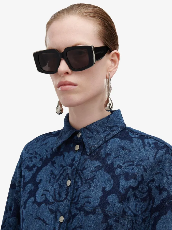 Women Sunglasses Alexander McQueen The Grip Geometrical Sunglasses Blacksmoke
