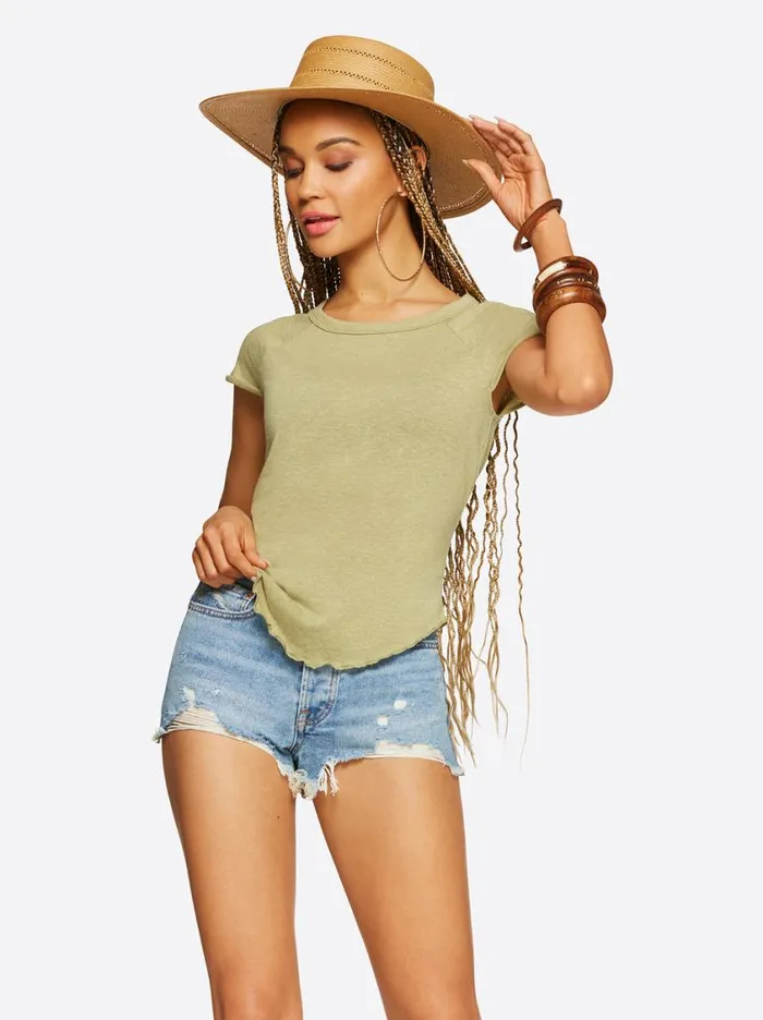 Women Tops and Tees Jessica Simpson Rivers Baby Tee In Cedar